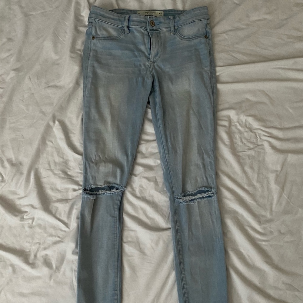 2 Abercrombie & Fitch jeans